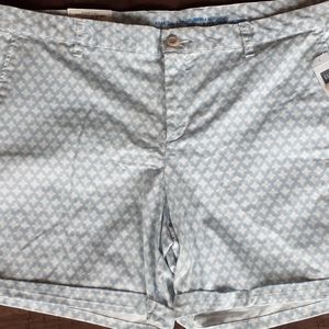 GAP Khakis Patterned shorts